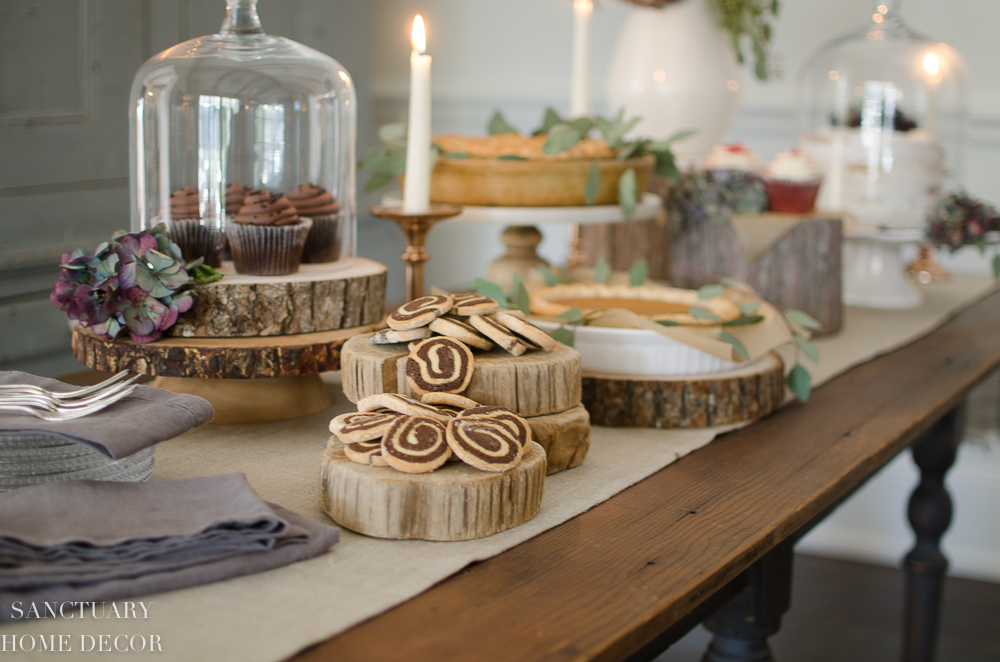Tips for Creating A Beautiful Holiday Dessert Table